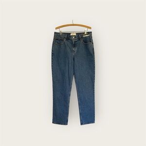 Abercrombie & Fitch The 90s Straight Mid Rise Curve Love